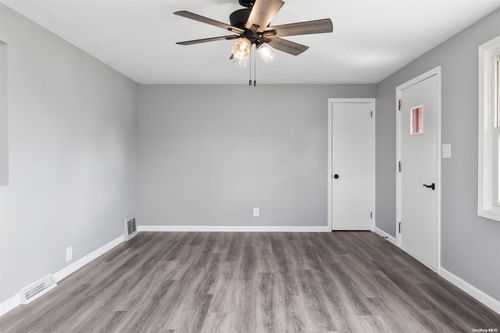 3603 Hoover Ave, Endicott, NY, 13760-3607 | Card Image