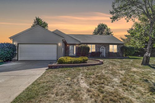 7942 Chanting Dr, Mechanicsburg, OH, 43044-9679 | Card Image