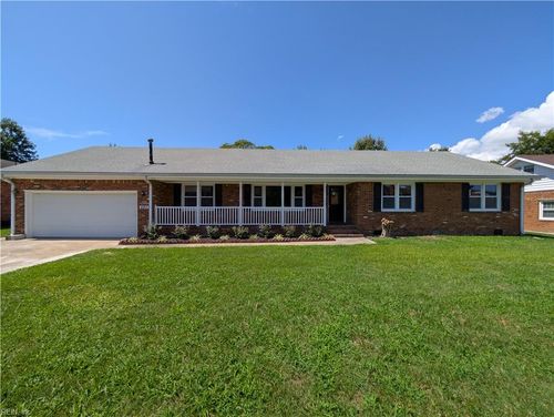 685 Lord Dunmore Dr, Virginia Beach, VA, 23464-2655 | Card Image
