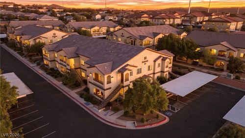 9249-2291 W Horizon Ridge Pkwy, Henderson, NV, 89052-5692 | Card Image