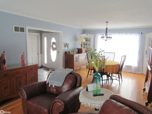 1106 E Franklin St, Bloomfield, IA, 52537-1741 | Card Image