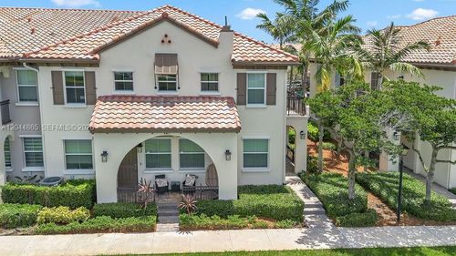 4357-4357 Cascada Cir, Hollywood, FL, 33024-8515 | Card Image