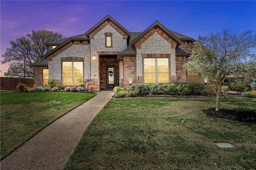 104 Hoyt Drive, Woodway, TX, 76712 | Card Image