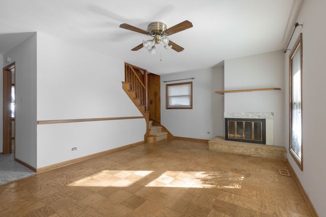 1141 Hartford Ln, House other with 5 bedrooms, 3 bathrooms and 2 parking in Elk Grove Village IL | Image 15