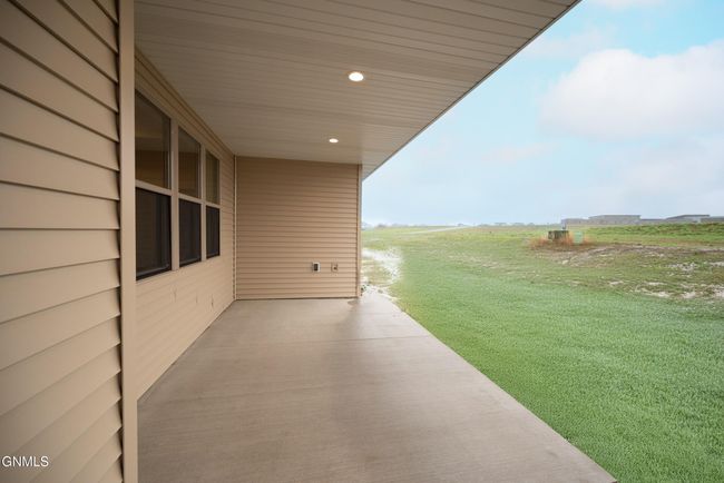 5918 Theodore Ln, House other with 3 bedrooms, 2 bathrooms and null parking in Bismarck ND | Image 63