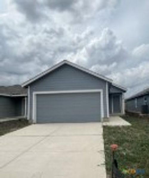 5716 Alope Way, Seguin, TX, 78155-3871 | Card Image