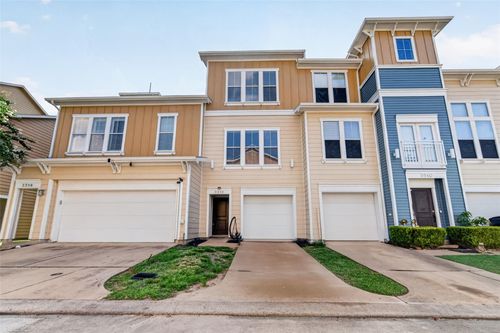 3512 Terreno Vista Blvd, Pasadena, TX, 77504-2229 | Card Image