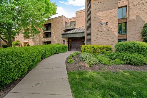 333-3942 N Oakland Avenue, Shorewood, WI, 53211 | Card Image