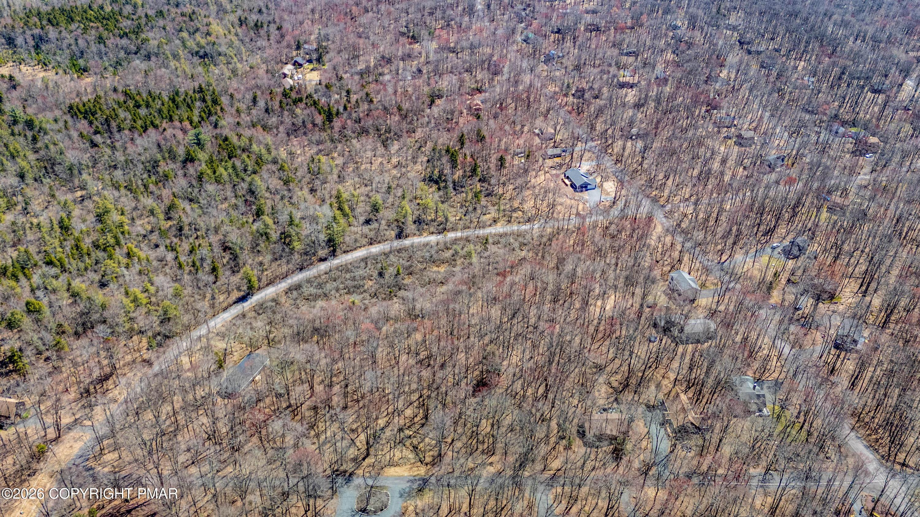 Land in Pocono Lake 4