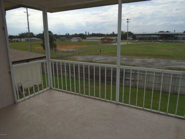 45 - 402 School Rd, Condo with 2 bedrooms, 2 bathrooms and null parking in Indian Harbour Beach FL | Image 5