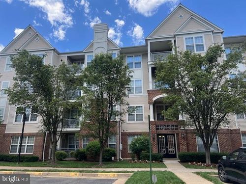 unit-4302-3009 Nicosh Cir, FALLS CHURCH, VA, 22042-1240 | Card Image