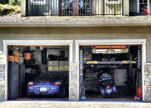 1153 Deerview Pl, Victoria, BC, V9B0B3 | Card Image