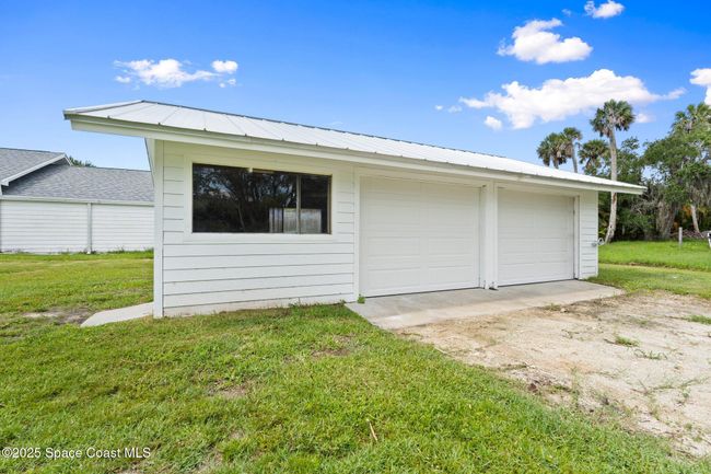 9670 Riverview Dr, House other with 4 bedrooms, 3 bathrooms and null parking in Sebastian FL | Image 57