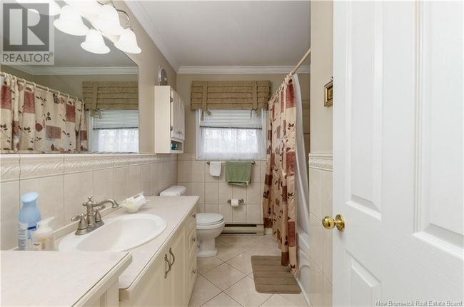 37 Gaston Cres, House other with 4 bedrooms, 3 bathrooms and null parking in Moncton NB | Image 13
