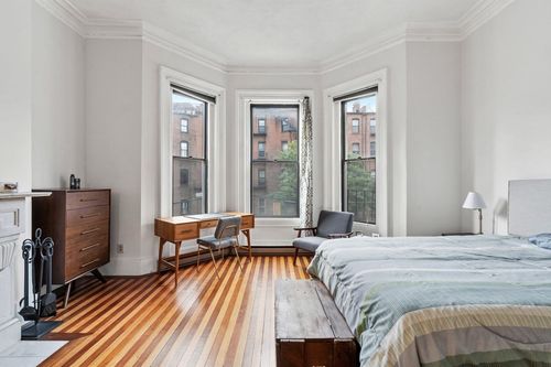 apt-6-389 Beacon St, Boston, MA, 02116-1050 | Card Image