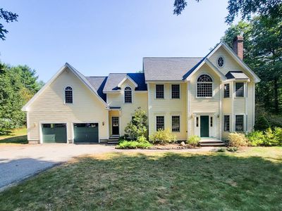 10 Hyde Park Circle, House other with 4 bedrooms, 2 bathrooms and null parking in Londonderry NH | Image 1