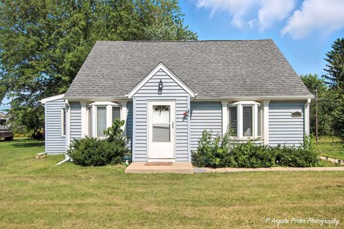 37319 N Granada Blvd, Lake Villa, IL, 60046-7747 | Card Image