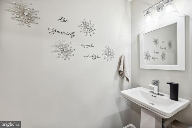 6004 Forrest Hollow Ln, Townhouse with 3 bedrooms, 4 bathrooms and null parking in SPRINGFIELD VA | Image 6