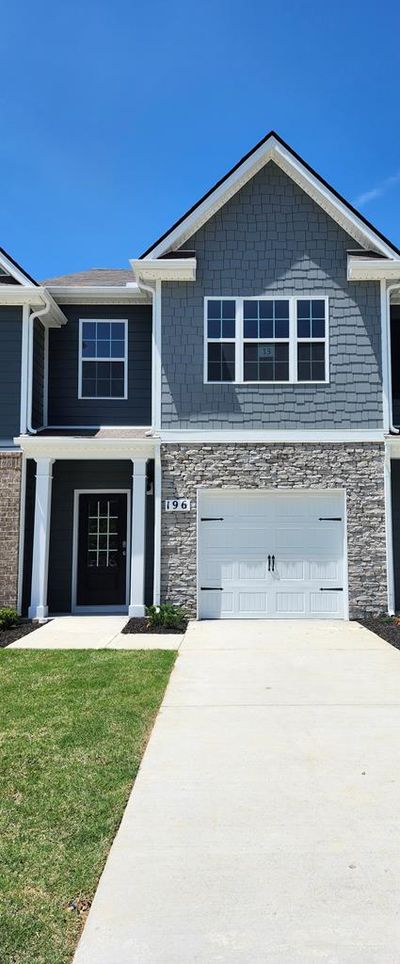 196 Dale Mires Lane, Townhouse with 3 bedrooms, 2 bathrooms and 1 parking in Baxter TN | Image 1