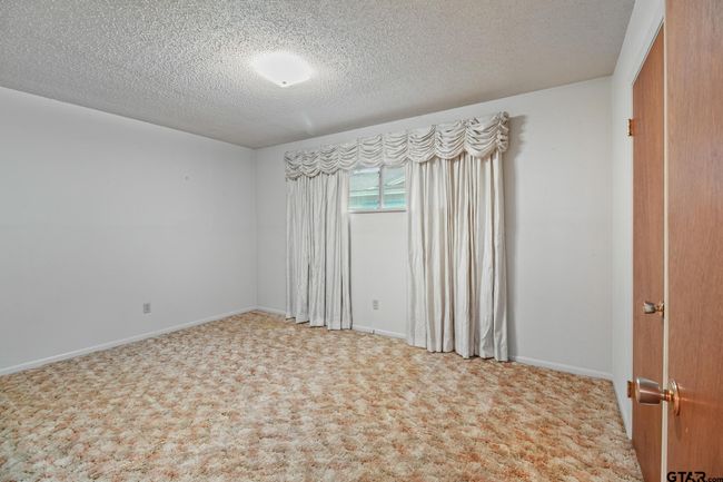 2742 Lisa Ln, House other with 3 bedrooms, 2 bathrooms and null parking in Tyler TX | Image 14