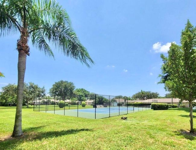 8840 Belle Aire Drive, Home with 2 bedrooms, 2 bathrooms and null parking in Boca Raton FL | Image 19