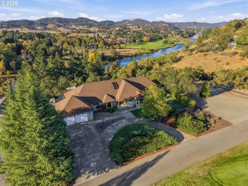 365 Birdie Ln, Roseburg, OR, 97471-9283 | Card Image