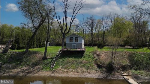 1 Lenape Ln, Phillipsburg, NJ, 08865-8015 | Card Image