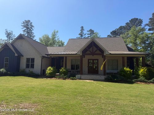 678 Stull Rd, Brandon, MS, 39047-8335 | Card Image