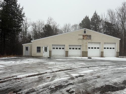 154 Augusta Road, Washington, ME, 04574 | Card Image