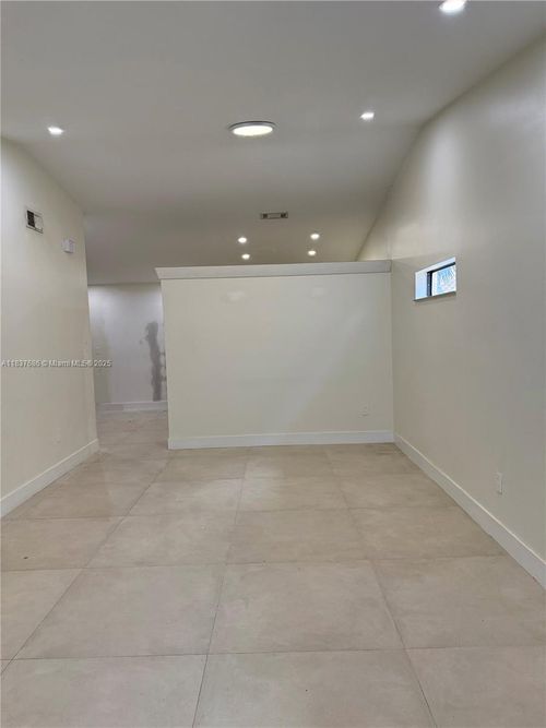 10351 Nw 127th St, Hialeah Gardens, FL, 33018 | Card Image