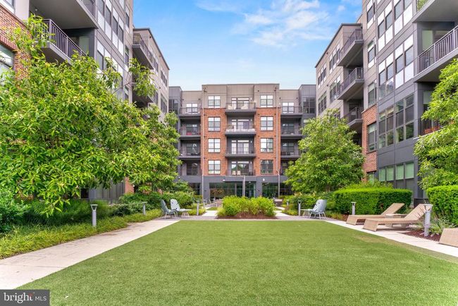 APT-209 - 1761 Old Meadow Rd, Condo with 2 bedrooms, 2 bathrooms and null parking in MCLEAN VA | Image 36