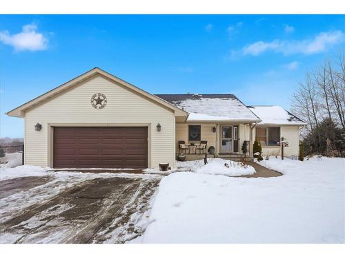 1533 Hallewood Blvd, New Richmond, WI, 54017-2414 | Card Image