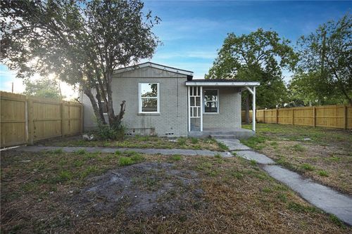 337 W Vanderbilt Dr, Corpus Christi, TX, 78415-4732 | Card Image