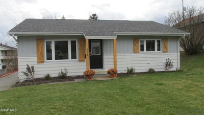 711 S 7th Street, House other with 2 bedrooms, 1 bathrooms and null parking in Altoona PA | Image 1