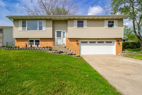 3063 Parkwood Pl, Crown Point, IN, 46307-8902 | Card Image