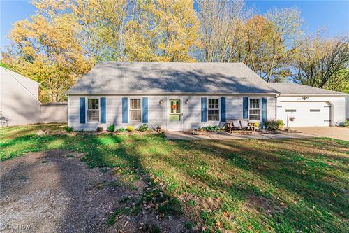 223 Parsons Dr, Avon Lake, OH, 44012-1839 | Card Image