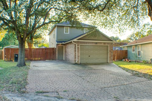 1622 Dove Run, Brookshire, TX, 77423-8910 | Card Image