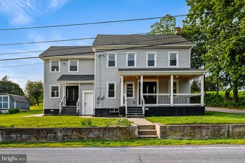 8255 Mertztown Rd, Alburtis, PA, 18011-9516 | Card Image