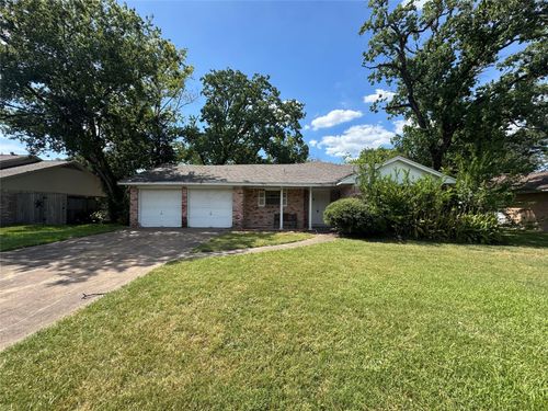 16414 Jersey Dr, Jersey Village, TX, 77040-2022 | Card Image