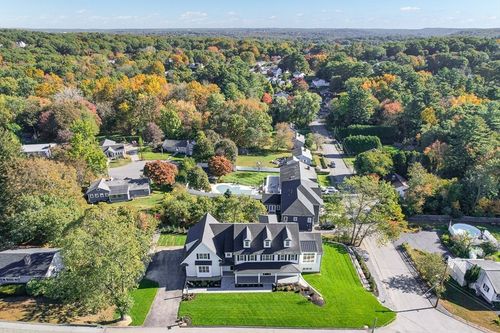 14 Liana St, Woburn, MA, 01801-5320 | Card Image