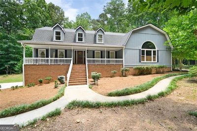 4720 Timberland Drive, House other with 5 bedrooms, 4 bathrooms and 2 parking in Mableton GA | Image 2