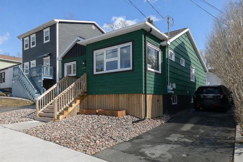 6484 Roslyn Rd, Halifax, NS, B3L2M7 | Card Image