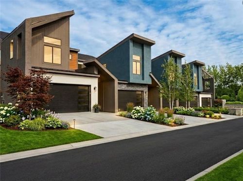 22158 W 116th Ter, Olathe, KS, 66061-5784 | Card Image