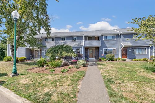 123-123 Shagbark Dr, Derby, CT, 06418-2617 | Card Image