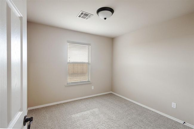 2024 W Black Powder Way, House other with 4 bedrooms, 2 bathrooms and null parking in Mustang OK | Image 25