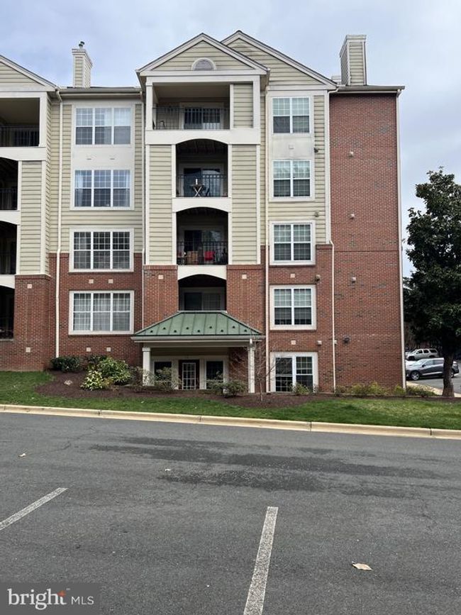 APT-10 - 1100 Quaker Hill Dr, Condo with 2 bedrooms, 1 bathrooms and null parking in ALEXANDRIA VA | Image 28