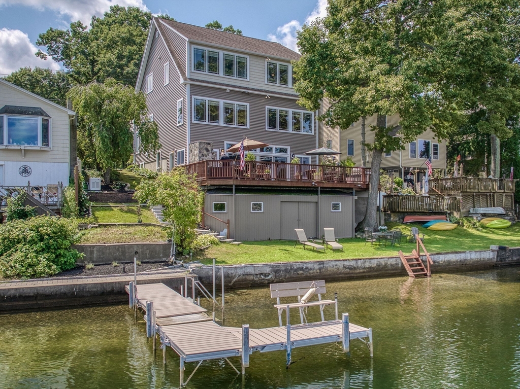 Cullinane Dr, Marlborough, MA 01752