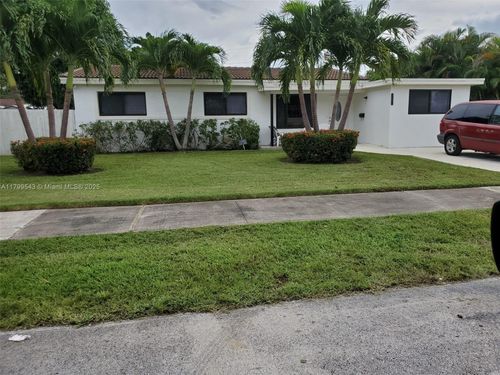 0-2460 Ne 215th St, Miami, FL, 33180 | Card Image