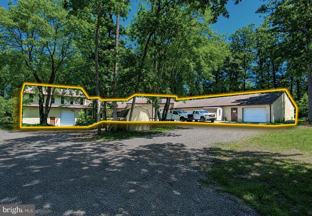 114 Airport Rd, Pottstown, PA 19464-3436