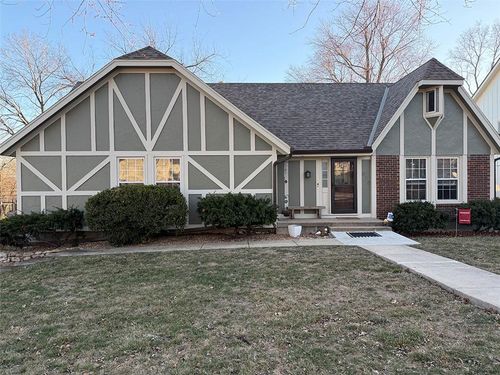 613 E 108th St, Kansas City, MO, 64131-4032 | Card Image